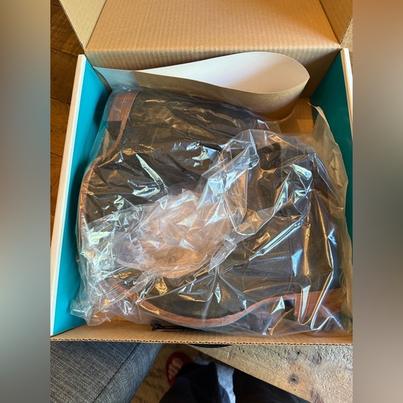 Lane Women’s Emma Jane Suede Western Booties Snip Toe 🫒 Olive Suede SZ8.5 New - Picture 4 of 7